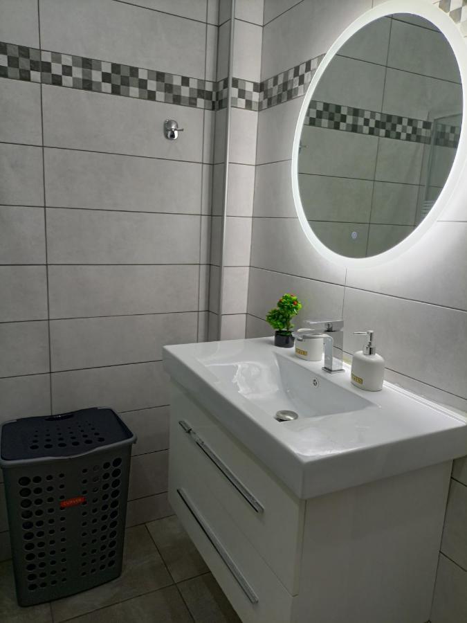 Ferienwohnung Travelers Tranquil & Chillout Apt Athen Exterior foto
